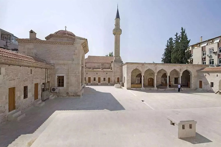 Yağ Camii